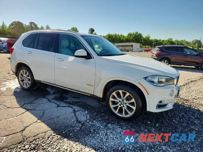 Czwarte zdjęcie samochodu z boku: 2015 BMW X5 XDRIVE35I VIN:5UXKR0C54F0K65758 - miniatura