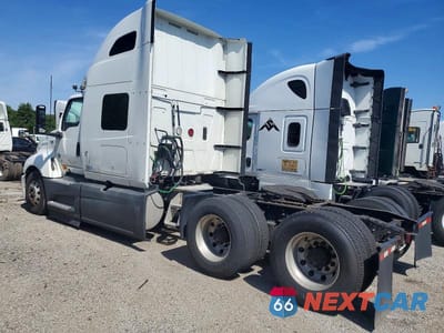 Trzecie zdjęcie samochodu z tyłu: 2020 INTERNATIONAL LT625 SEMI TRUCK VIN:3HSDZAPR8LN852102 - miniatura