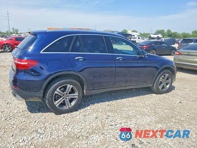 Trzecie zdjęcie samochodu z tyłu: 2018 MERCEDES-BENZ GLC 300 4MATIC VIN:WDC0G4KB2JV085973 - miniatura