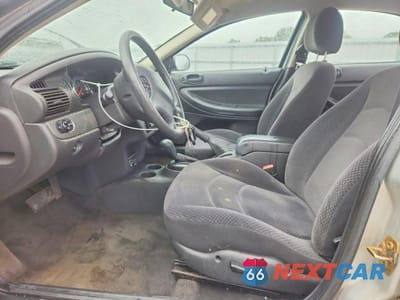 Zdjęcie 7 z 12 samochodu: 2004 CHRYSLER SEBRING LXI VIN:1C3EL56R74N249652 - miniatura