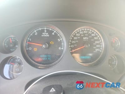 Zdjęcie 9 z 13 samochodu: 2008 CHEVROLET SUBURBAN K1500 LS VIN:3GNFK16358G200642 - miniatura