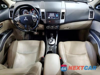 Zdjęcie 8 z 13 samochodu: 2012 MITSUBISHI OUTLANDER GT VIN:JA4JT5AX8CU025725 - miniatura