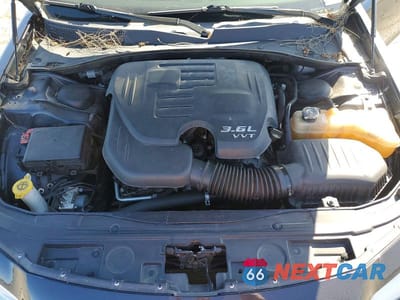 Zdjęcie 11 z 12 samochodu: 2019 CHRYSLER 300 TOURING VIN:2C3CCAAG7KH547940 - miniatura