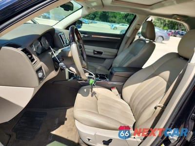 Zdjęcie 7 z 12 samochodu: 2009 CHRYSLER 300C VIN:2C3KA63TX9H565643 - miniatura
