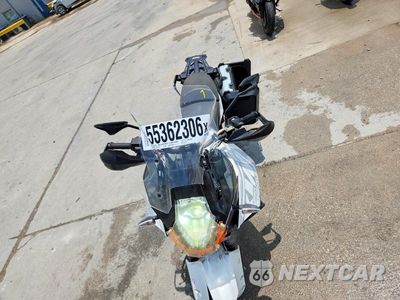 Piąte zdjęcie samochodu w środku: 2015 KTM 1290 VIN:VBKV59406FM925775 - miniatura