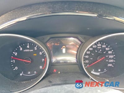 Zdjęcie 9 z 14 samochodu: 2018 KIA SEDONA SXL VIN:KNDME5C13J6355425 - miniatura