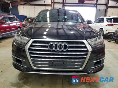 Piąte zdjęcie samochodu w środku: 2018 AUDI Q7 PREMIUM PLUS VIN:WA1LAAF72JD027905 - miniatura