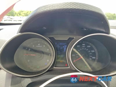 Zdjęcie 9 z 12 samochodu: 2013 HYUNDAI VELOSTER BASE VIN:KMHTC6AD6DU122297 - miniatura