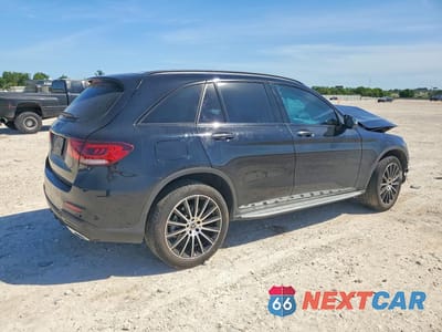 Trzecie zdjęcie samochodu z tyłu: 2022 MERCEDES-BENZ GLC 300 VIN:W1N0G8DB5NG071305 - miniatura