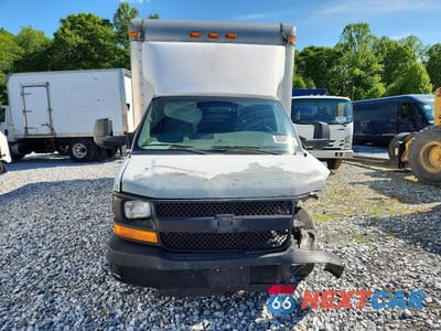 Piąte zdjęcie samochodu w środku: 2012 CHEV EXPRESS G3500 VIN:1GB3G3CG6C1114672 - miniatura