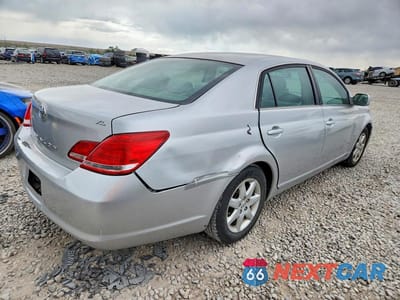 Trzecie zdjęcie samochodu z tyłu: 2005 TOYOTA AVALON XL VIN:4T1BK36B25U014619 - miniatura