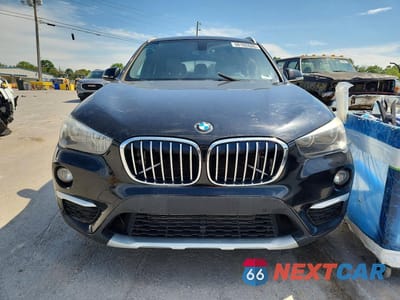 Piąte zdjęcie samochodu w środku: 2018 BMW X1 XDRIVE28I VIN:WBXHT3C32J5L27816 - miniatura