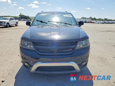 Piąte zdjęcie samochodu w środku: 2017 DODGE JOURNEY CROSSROAD VIN:3C4PDDGG5HT541444 - miniatura