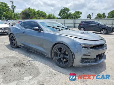Czwarte zdjęcie samochodu z boku: 2021 CHEVROLET CAMARO SS VIN:1G1FH1R73M0142950 - miniatura