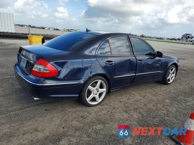 Trzecie zdjęcie samochodu z tyłu: 2009 MERCEDES-BENZ E 350 VIN:WDBUF56X69B406026 - miniatura