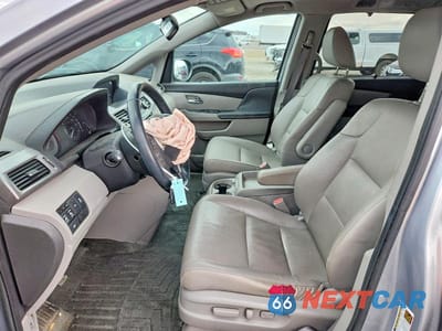 Zdjęcie 7 z 13 samochodu: 2016 HONDA ODYSSEY EXL VIN:5FNRL5H68GB120158 - miniatura