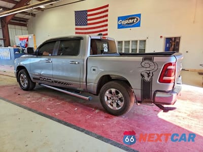 Drugie zdjęcie samochodu z przodu: 2024 RAM 1500 LARAMIE VIN:1C6SRFJT5RN165625 - miniatura