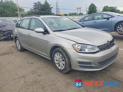 Czwarte zdjęcie samochodu z boku: 2016 VOLKSWAGEN GOLF SPORTWAGEN S VIN:3VWC17AU9GM513921 - miniatura
