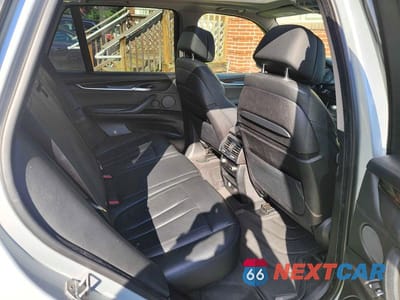 Zdjęcie 6 z 10 samochodu: 2016 BMW X5 XDRIVE35I VIN:5UXKR0C56G0P23396 - miniatura