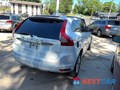 Czwarte zdjęcie samochodu z boku: 2016 VOLVO XC60 T5 VIN:YV440MDJ6G2845538 - miniatura