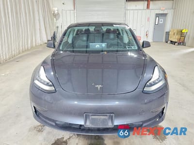 Piąte zdjęcie samochodu w środku: 2021 TESLA MODEL 3 VIN:5YJ3E1EB4MF858013 - miniatura