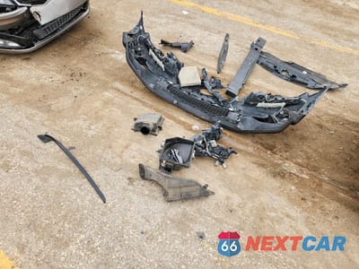 Zdjęcie 12 z 13 samochodu: 2016 LEXUS IS 200T VIN:JTHBA1D29G5037373 - miniatura