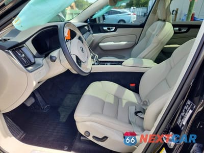 Zdjęcie 7 z 13 samochodu: 2023 VOLVO XC60 CORE VIN:YV4L12RV6P1369323 - miniatura