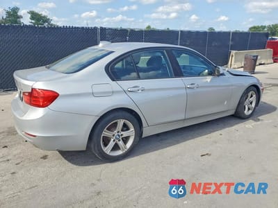 Trzecie zdjęcie samochodu z tyłu: 2015 BMW 328 I VIN:WBA3A5C53FP605416 - miniatura