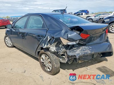 Drugie zdjęcie samochodu z przodu: 2013 KIA FORTE EX VIN:KNAFU4A2XD5721969 - miniatura