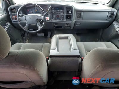 Zdjęcie 8 z 12 samochodu: 2005 CHEVROLET SILVERADO K1500 VIN:2GCEK13T651160245 - miniatura
