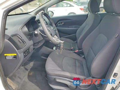 Zdjęcie 7 z 12 samochodu: 2013 KIA RIO LX VIN:KNADM4A37D6156591 - miniatura