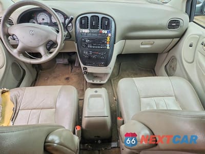 Zdjęcie 8 z 13 samochodu: 2005 DODGE GRAND CARAVAN SXT VIN:2D4GP44LX5R346160 - miniatura