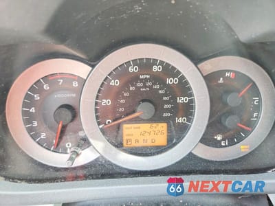 Zdjęcie 9 z 13 samochodu: 2006 TOYOTA RAV4 BASE VIN:JTMZD33V366018454 - miniatura