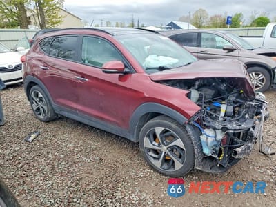 Czwarte zdjęcie samochodu z boku: 2016 HYUNDAI TUCSON LIMITED VIN:KM8J3CA2XGU159491 - miniatura