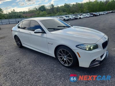 Czwarte zdjęcie samochodu z boku: 2016 BMW 535 I VIN:WBA5B1C51GG133846 - miniatura