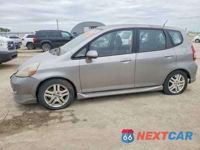 2007 HONDA FIT S JHMGD38657S049981 - główne zdjęcie licytacji z USA - miniatura