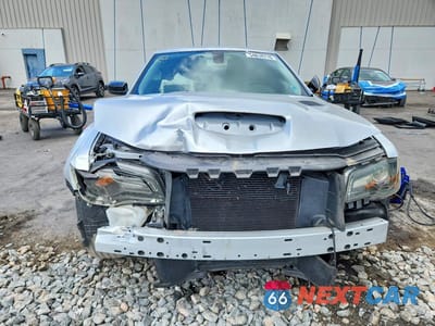 Piąte zdjęcie samochodu w środku: 2022 CHRYSLER 300 TOURING VIN:2C3CCAAG9NH209895 - miniatura