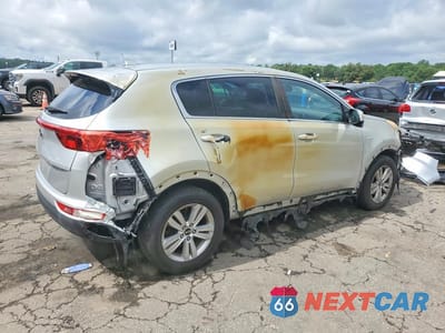Trzecie zdjęcie samochodu z tyłu: 2018 KIA SPORTAGE LX VIN:KNDPMCAC3J7346548 - miniatura