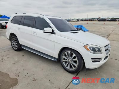 Czwarte zdjęcie samochodu z boku: 2016 MERCEDES-BENZ GL 450 4MATIC VIN:4JGDF6EE7GA636678 - miniatura