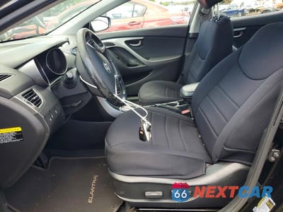 Zdjęcie 7 z 12 samochodu: 2013 HYUNDAI ELANTRA VIN:KMHDH4AE2DU003049 - miniatura