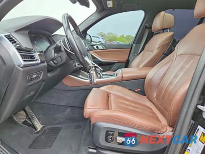 Zdjęcie 7 z 13 samochodu: 2019 BMW X5 XDRIVE40I VIN:5UXCR6C57KLL02768 - miniatura