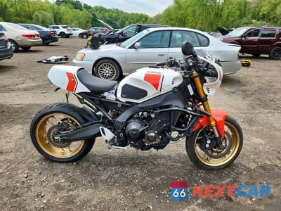 2025 YAMAHA MTM890 JYARN96E6SA000870 - główne zdjęcie licytacji z USA - miniatura