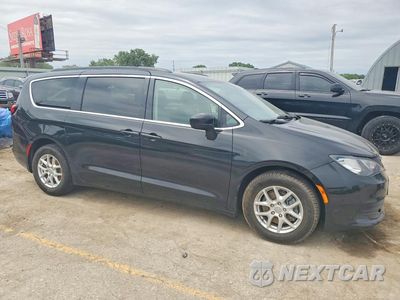 Czwarte zdjęcie samochodu z boku: 2020 CHRYSLER VOYAGER LXI VIN:2C4RC1DG5LR181974 - miniatura