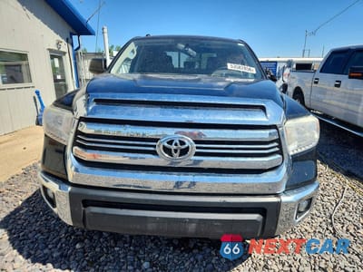 Piąte zdjęcie samochodu w środku: 2016 TOYOTA TUNDRA SR5 VIN:5TFUW5F10GX526711 - miniatura