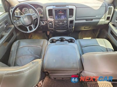Zdjęcie 8 z 13 samochodu: 2019 RAM 1500 CLASSIC SLT VIN:1C6RR6TT5KS562254 - miniatura