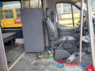 Piąte zdjęcie samochodu w środku: 2021 FORD TRANSIT T-350 HD HANDICAP ACCESSIBLE PAS VIN:1FDES6PG6MKA07613 - miniatura