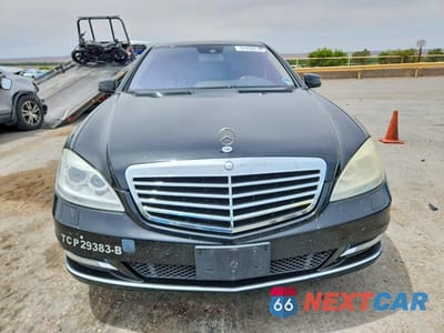 Piąte zdjęcie samochodu w środku: 2012 MERCEDES-BENZ S 550 VIN:WDDNG7DB5CA465111 - miniatura