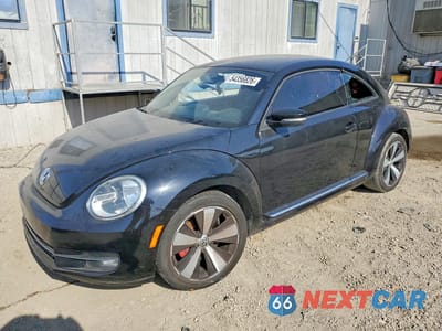 2013 VOLKSWAGEN BEETLE TURBO 3VWV67ATXDM602667 - główne zdjęcie licytacji z USA - miniatura