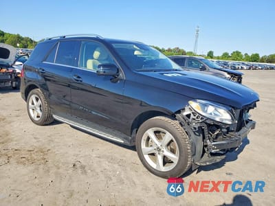Czwarte zdjęcie samochodu z boku: 2018 MERCEDES-BENZ GLE 350 4MATIC VIN:4JGDA5HB2JB203975 - miniatura