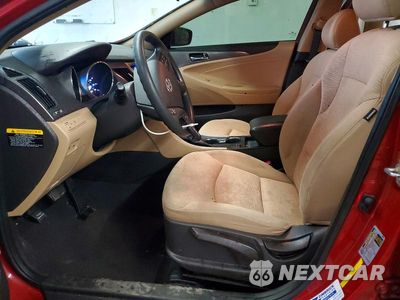 Zdjęcie 7 z 12 samochodu: 2013 HYUNDAI SONATA HYBRID VIN:KMHEC4A45DA082552 - miniatura